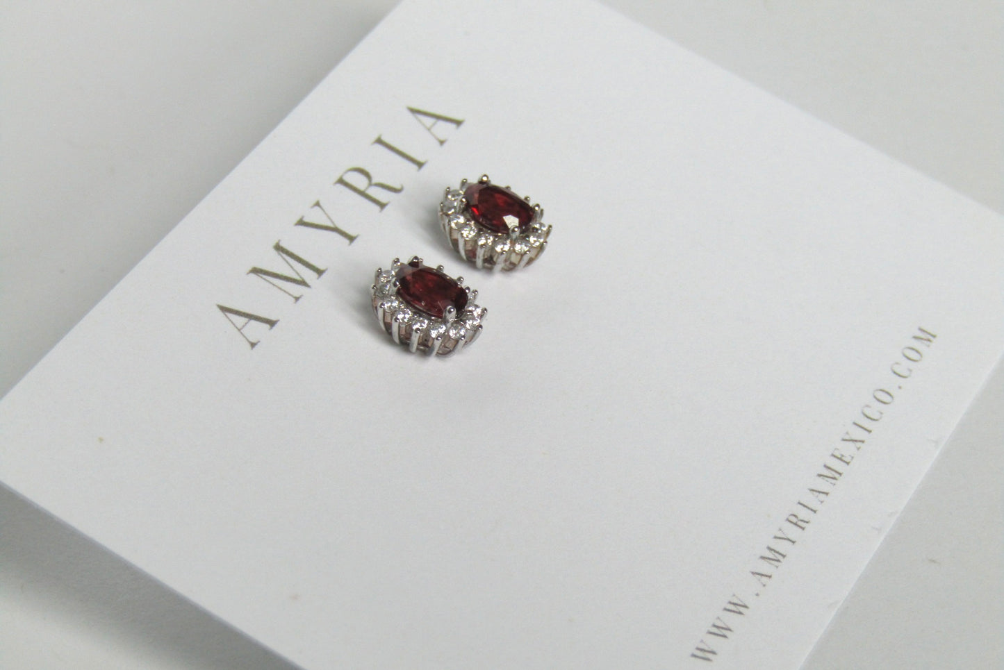 Aretes Garnet Glow