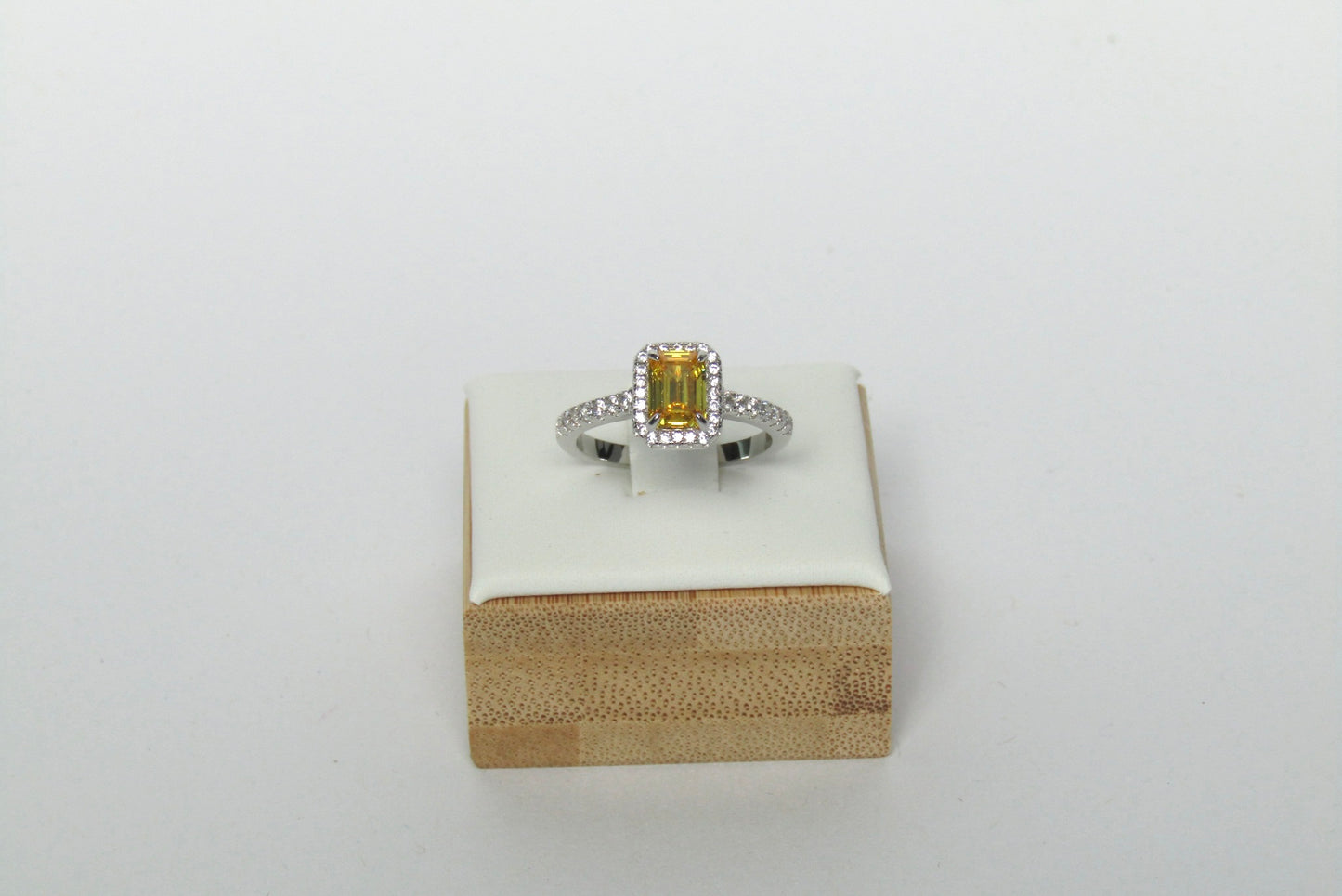 Anillo Elizabeth Golden